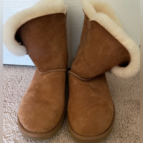 Tan Bailey Button UGG Boot - Picture 3 of 7